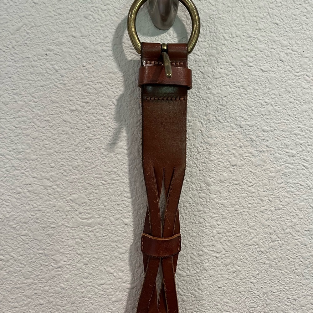 Leather belt XL  Brown interesting woven design. Round brass buckle.